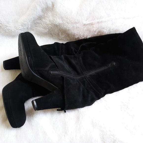 *PRICE DROP* APEPAZZA IMPERIA KNEE-HI SUEDE BOOTS - Picture 3 of 6